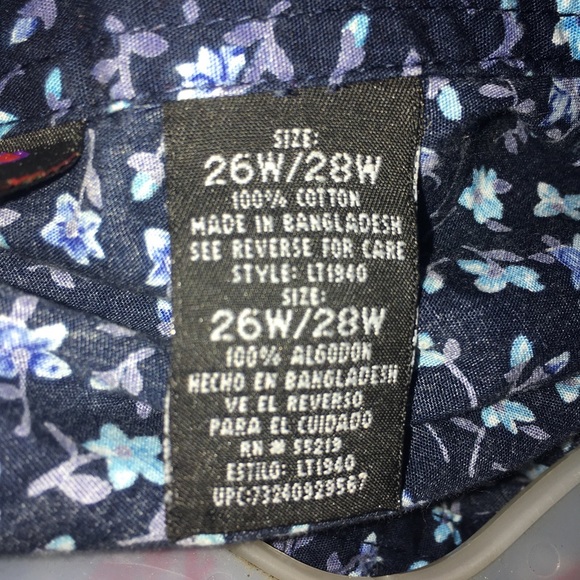 Disney Mickey Unlimited Embroidered Floral Shirt Woman Size 26W/28W 100% Cotton. - Picture 10 of 12